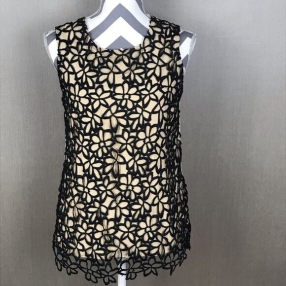 Lela Rose Black Floral Lace Blouse - Picture 1 of 6